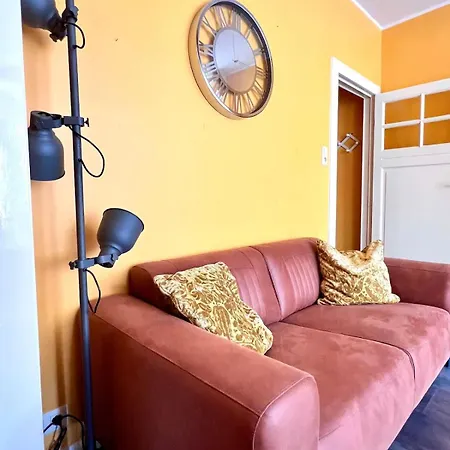 Lovely For Family- 1 Min Beachfront & Sea View Sleeps 6