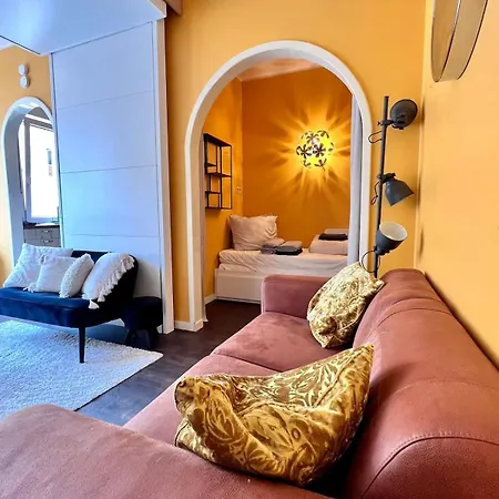 Apartament Lovely For Family- 1 Min Beachfront & Sea View Sleeps 6 *