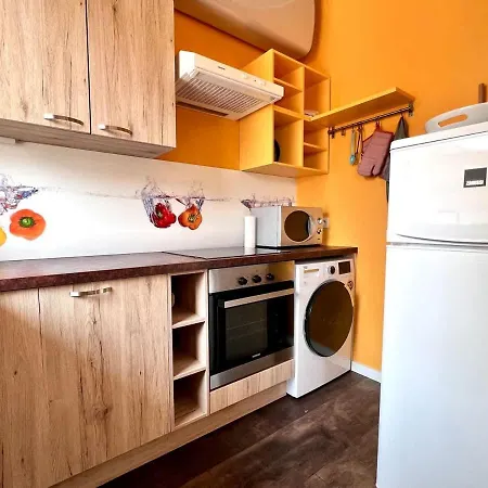 Lovely For Family- 1 Min Beachfront & Sea View Sleeps 6 * La Panne