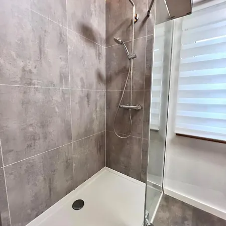 Apartament Lovely For Family- 1 Min Beachfront & Sea View Sleeps 6 *